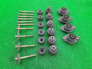 Подушка кузова Nissan Armada TA60 VK56DE 501007S010 2 ракурс Подушка кузова Nissan Armada TA60 VK56DE 501007S010 2 ракурс