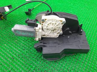 Замок двери правый передний BMW 7-Series E65 N62B44A 51 21 7 202 124 5 ракурс