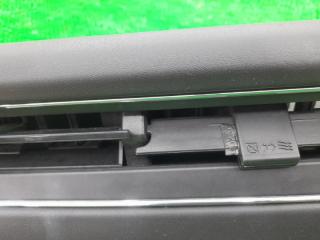 Накладка на торпеду левая Honda Vezel RU3 LEB 77225T7A003ZB 4 ракурс
