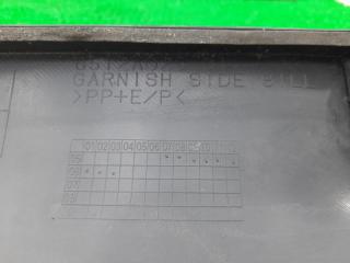 Накладка на порог MITSUBISHI OUTLANDER CW5W 4B12 6512A025 5 ракурс Накладка на порог MITSUBISHI OUTLANDER CW5W 4B12 6512A025 5 ракурс