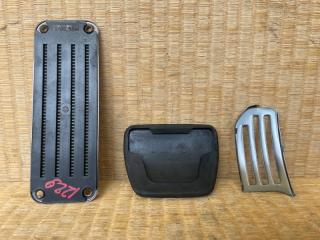 Накладка на педаль Nissan Note HE12 HR12DE 46531-1HA0A 2 ракурс