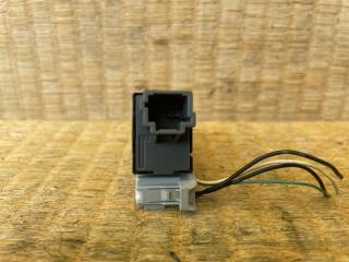 Кнопка аварийной сигнализации Nissan Note HE12 HR12DE 25172-3VA0A 3 ракурс