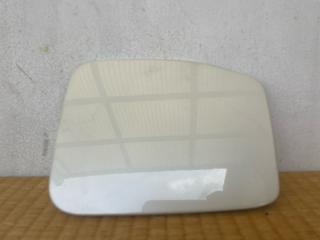 Фото запчасти лючок топливного бака TOYOTA Alphard 2008 контрактная запчасть Запчасть лючок топливного бака TOYOTA Alphard 2008