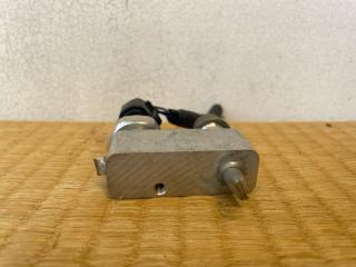 Датчик давления кондиционера TOYOTA Alphard ATH10W 2AZ-FXE 88710-58080 4 ракурс