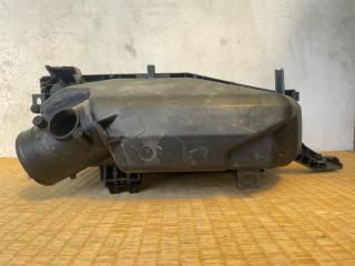 Фото запчасти корпус воздушного фильтра TOYOTA Alphard 2008 контрактная запчасть Запчасть корпус воздушного фильтра TOYOTA Alphard 2008