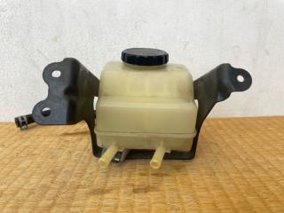 Бачок для тормозной жидкости TOYOTA Alphard ATH10W 2AZ-FXE 47220-58010 3 ракурс Бачок для тормозной жидкости TOYOTA Alphard ATH10W 2AZ-FXE 47220-58010 3 ракурс