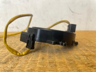 Шлейф лента Toyota Hiace KZH106W 1KZ-TE 84306-26040 3 ракурс Шлейф лента Toyota Hiace KZH106W 1KZ-TE 84306-26040 3 ракурс