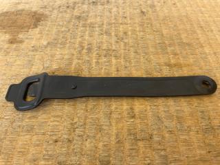 Уплотнительная резинка капота Toyota Hiace KZH106W 1KZ-TE 58936-95J01-C0 2 ракурс