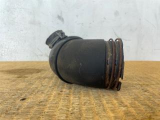 Патрубок воздушного фильтра Toyota Hiace KZH106W 1KZ-TE 52816-26010 2 ракурс