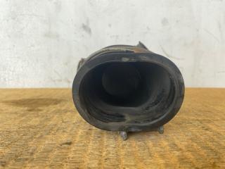 Патрубок воздушного фильтра Toyota Hiace KZH106W 1KZ-TE 52816-26010 4 ракурс