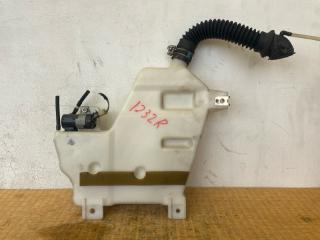 Фото запчасти бачок стеклоомывателя задний Toyota Hiace 1996 контрактная запчасть Запчасть бачок стеклоомывателя задний Toyota Hiace 1996
