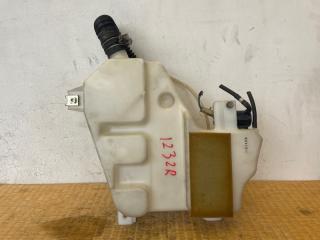 Бачок стеклоомывателя задний Toyota Hiace KZH106W 1KZ-TE 85330-95J08 2 ракурс