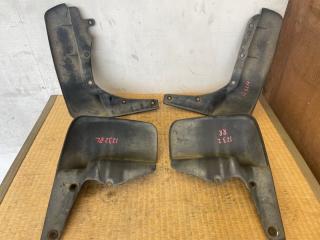 Брызговик Toyota Hiace KZH106W 1KZ-TE 76604-29185 2 ракурс