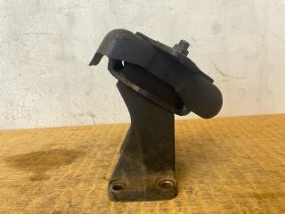 Запчасть подушка двигателя левая Toyota Hiace 1996