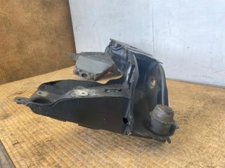 Балка под двс Toyota Hiace KZH106W 1KZ-TE 51021-26041 5 ракурс Балка под двс Toyota Hiace KZH106W 1KZ-TE 51021-26041 5 ракурс