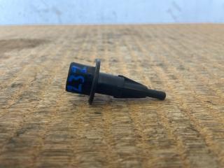 Фото запчасти датчик наружной температуры Toyota Hiace 1996 контрактная запчасть Запчасть датчик наружной температуры Toyota Hiace 1996