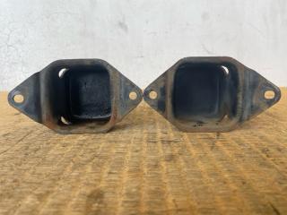 Усилитель бампера передний Toyota Hiace KZH106W 1KZ-TE 57193-26010 2 ракурс