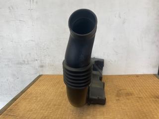 Патрубок воздушного фильтра Subaru Impreza GJ3 FB16 14456AA420 4 ракурс