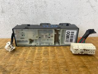 Кнопка стеклоподъемника правая передняя Subaru Impreza GJ3 FB16 83071FJ001 5 ракурс