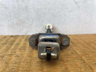 Ограничитель двери левый передний Subaru Impreza GJ3 FB16 61124FJ000 3 ракурс