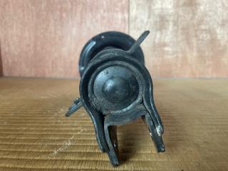Амортизатор правый передний MAZDA CX-7 ER3P L3-VDT EG2334700 5 ракурс