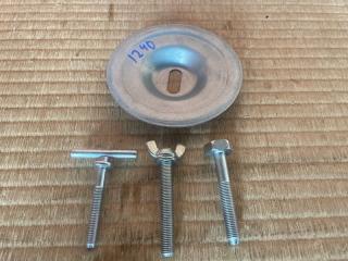 Запчасть крепление запасного колеса MAZDA CX-7 2006