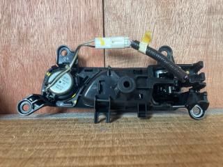 Ручка двери внутренняя правая задняя Lexus IS250 GSE20 4GR-FSE 67730-53010-C0 3 ракурс