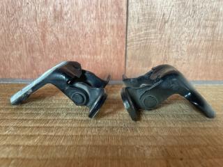 Петля 5-двери левая передняя Lexus IS250 GSE20 4GR-FSE 68720-12150 3 ракурс