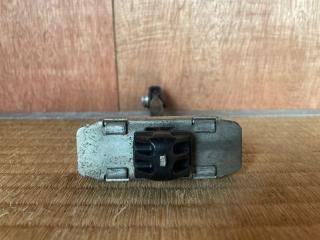 Ограничитель двери левый задний Lexus IS250 GSE20 4GR-FSE 68640-53020 4 ракурс