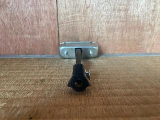 Ограничитель двери левый передний Lexus IS250 GSE20 4GR-FSE 68620-53020 4 ракурс