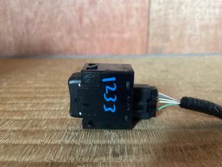  Lexus IS250 GSE20 4GR-FSE 84720-30330 2 ракурс
