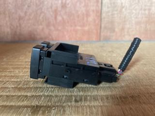 Кнопка открывания багажника Lexus IS250 GSE20 4GR-FSE 84840-33080 2 ракурс
