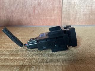 Кнопка открывания багажника Lexus IS250 GSE20 4GR-FSE 84840-33080 3 ракурс