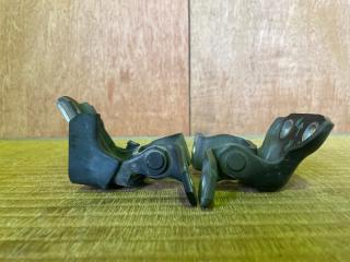 Петля 5-двери правая передняя Lexus IS250 GSE20 4GR-FSE 68710-12150 3 ракурс