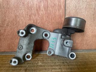 Крепление компрессора кондиционера Lexus IS250 GSE20 4GR-FSE 16620-31021 1 ракурс