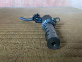 Клапан vvt-i левый Lexus IS250 GSE20 4GR-FSE 15330-31020 3 ракурс