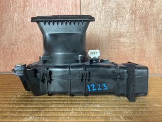 Мотор охлаждения батареи Honda Vezel RU3 LEB 1J8105P6003 1 ракурс