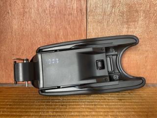 Подлокотник Honda Vezel RU3 LEB 83407T7A003ZB 5 ракурс