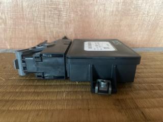 Блок управления Honda Vezel RU3 LEB 39920-T7B-J520 2 ракурс