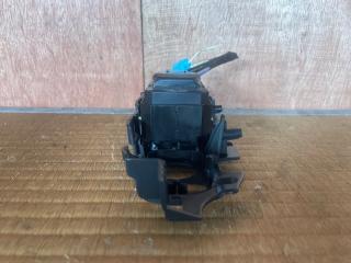 Кнопка стеклоподъемника правая передняя Honda Vezel RU3 LEB 35750T7AJ01 3 ракурс