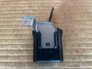 Реле Honda Vezel RU3 LEB 38890-T7B-003 5 ракурс