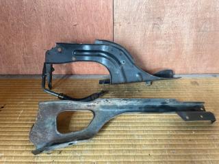 Крепление радиатора переднее SUZUKI Jimny JB23W K6A 7142081AB0 2 ракурс
