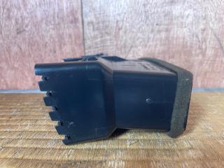 Решетка вентиляционная передняя TOYOTA Ipsum ACM21W 2AZ-FE 55651-44030 5 ракурс Решетка вентиляционная передняя TOYOTA Ipsum ACM21W 2AZ-FE 55651-44030 5 ракурс