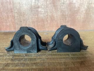 Запчасть крепление стабилизатора переднее TOYOTA Ipsum 2003