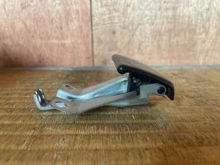 Ручка открытия капота NISSAN Terrano RR50 QD32ETI 656224P000 3 ракурс