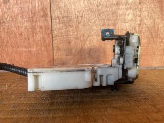 Замок двери левый задний NISSAN Terrano RR50 QD32ETI 825035P010 4 ракурс Замок двери левый задний NISSAN Terrano RR50 QD32ETI 825035P010 4 ракурс