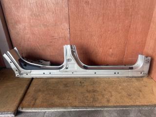 Фото запчасти порог кузовной правый Subaru Outback контрактная запчасть Запчасть порог кузовной правый Subaru Outback