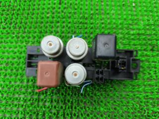 Блок реле TOYOTA LAND CRUISER PRADO LJ78W 2L-TE 81980-12070 1 ракурс