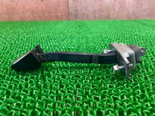 Ограничитель двери правый задний TOYOTA Sai AZK10 2AZ-FXE 68630-75011 5 ракурс