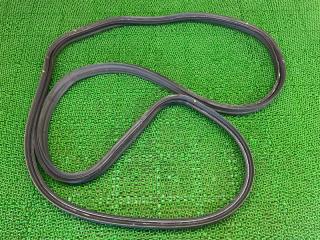 Уплотнительная резинка багажника задняя TOYOTA Sai AZK10 2AZ-FXE 64461-75020 1 ракурс